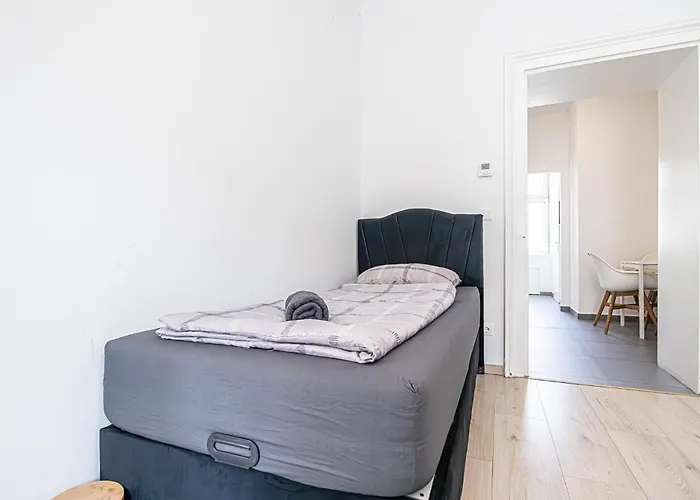 Budget-friendly 15 Min From Διαμέρισμα *