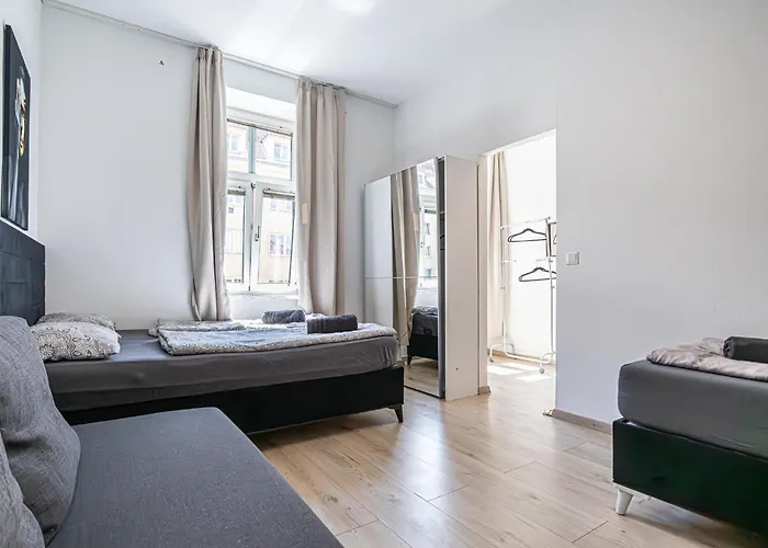 Budget-friendly 15 Min From *